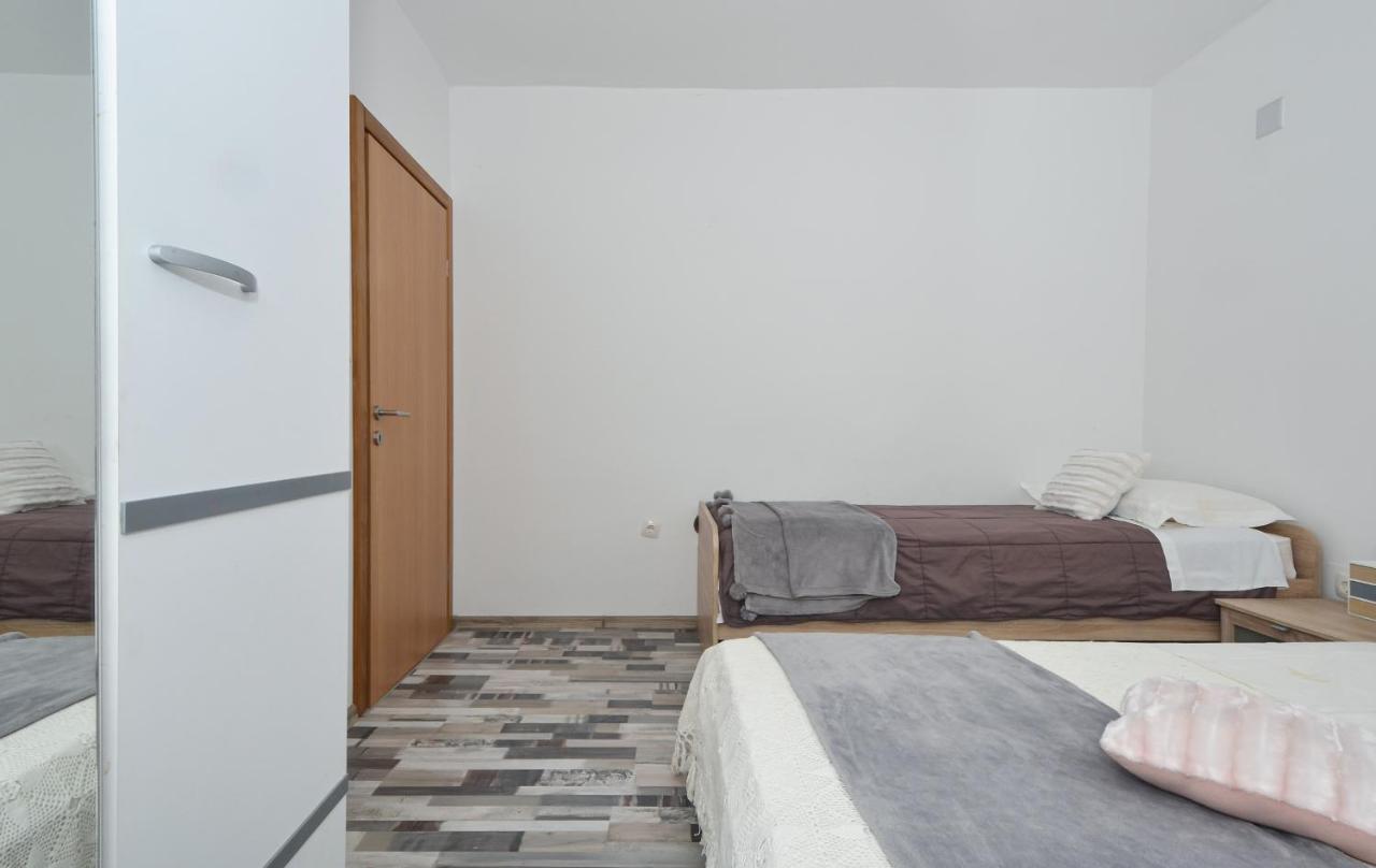 Apartments Luciano Seget Vranjica Esterno foto